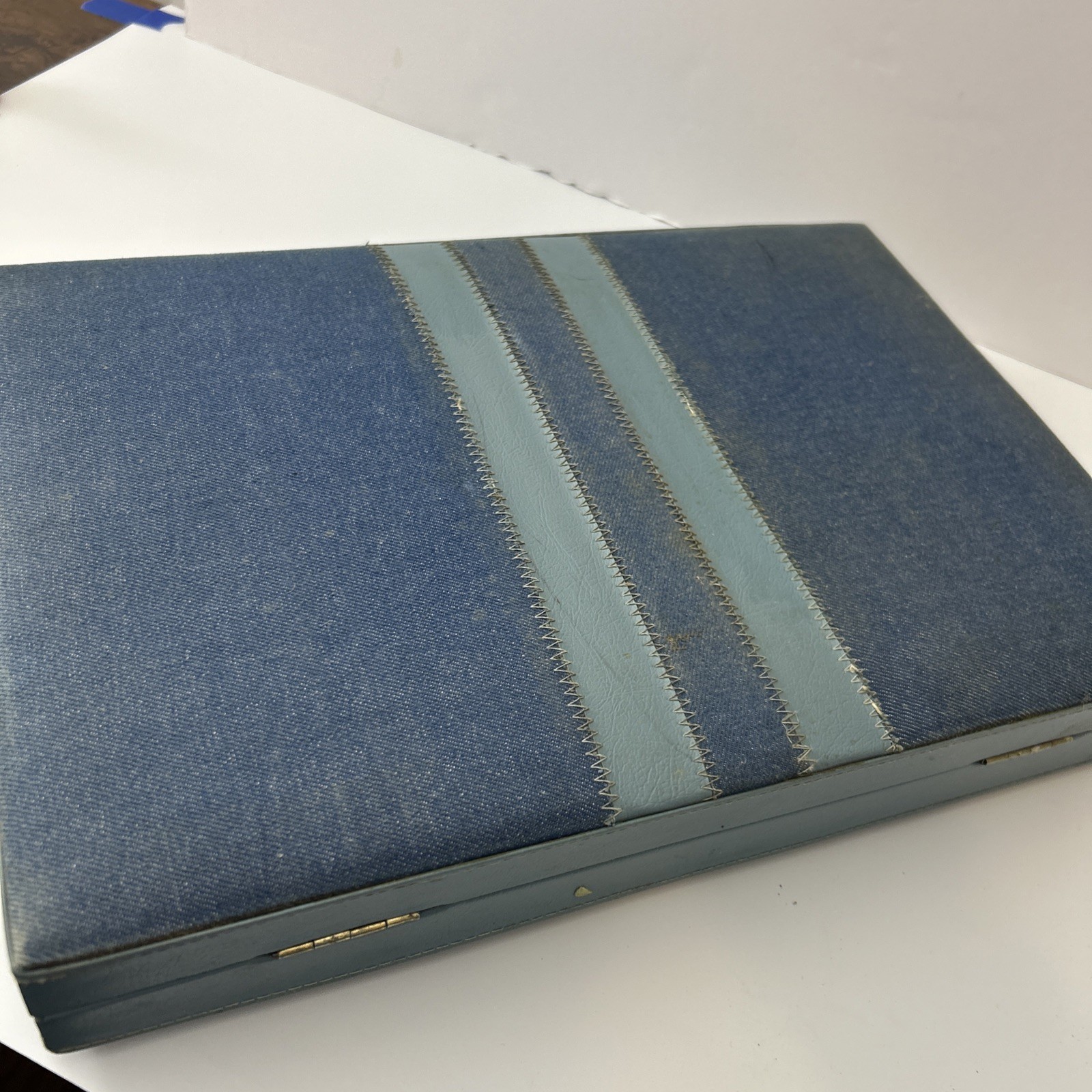 Vintage Backgammon Set Blue Corduroy Case Blue White Bakelite Chips 15” X 20”