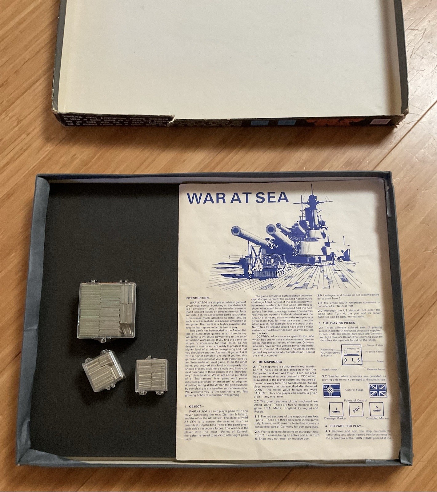 Lot 4 VTG Avalon Hill Games: Blitzkreig, Battle of Bulge, Tactics II, War at Sea