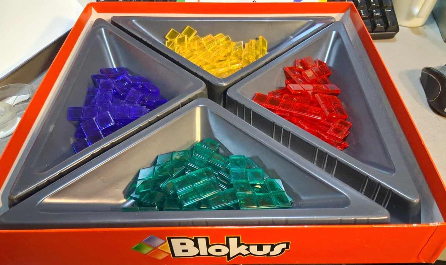 BLOKUS – A Strategy Game for the Whole Family – Educational Insights 2005