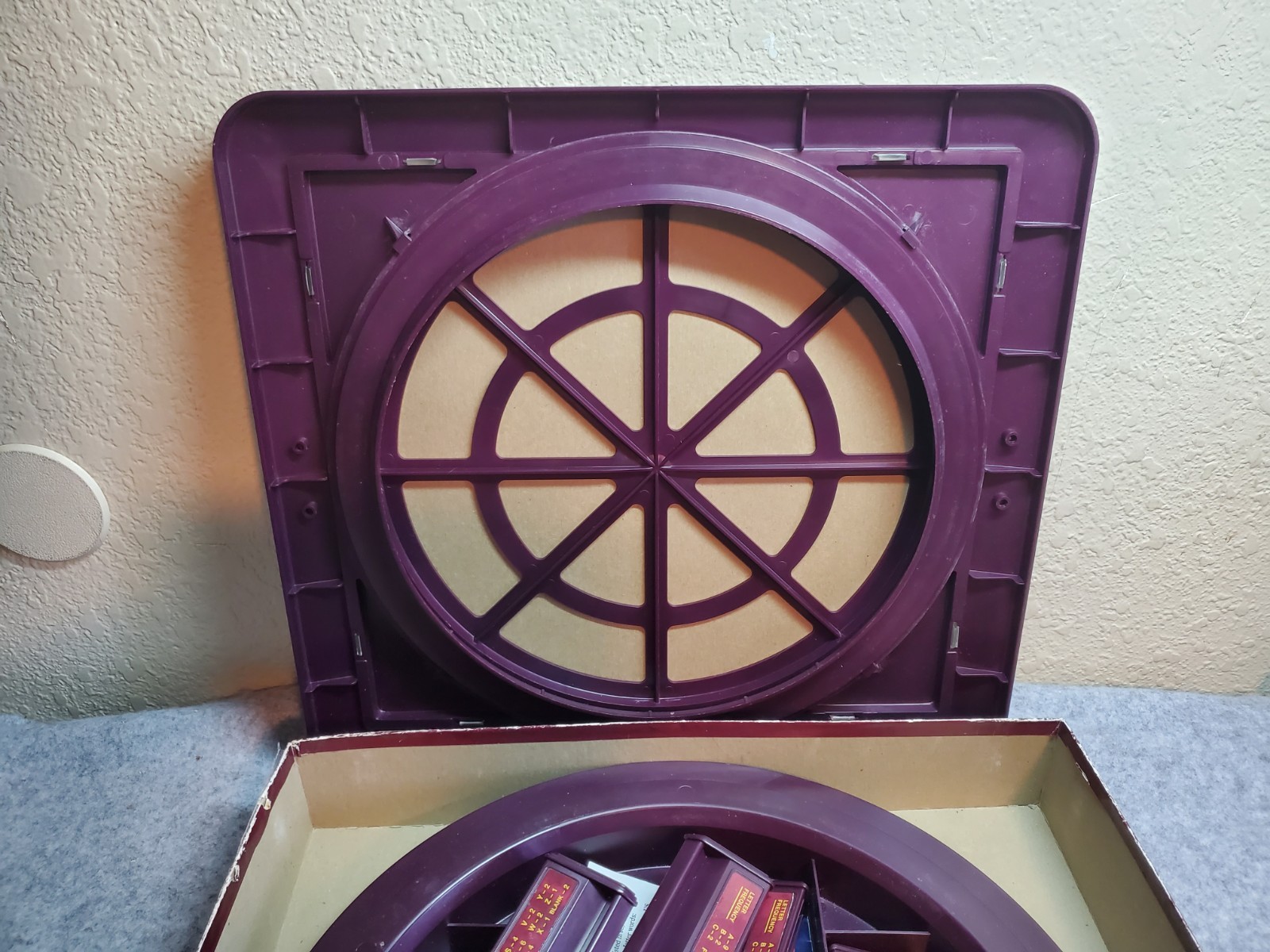 Scrabble Deluxe Turntable, 50th anniversary, 100 Blue letters, no timer or book
