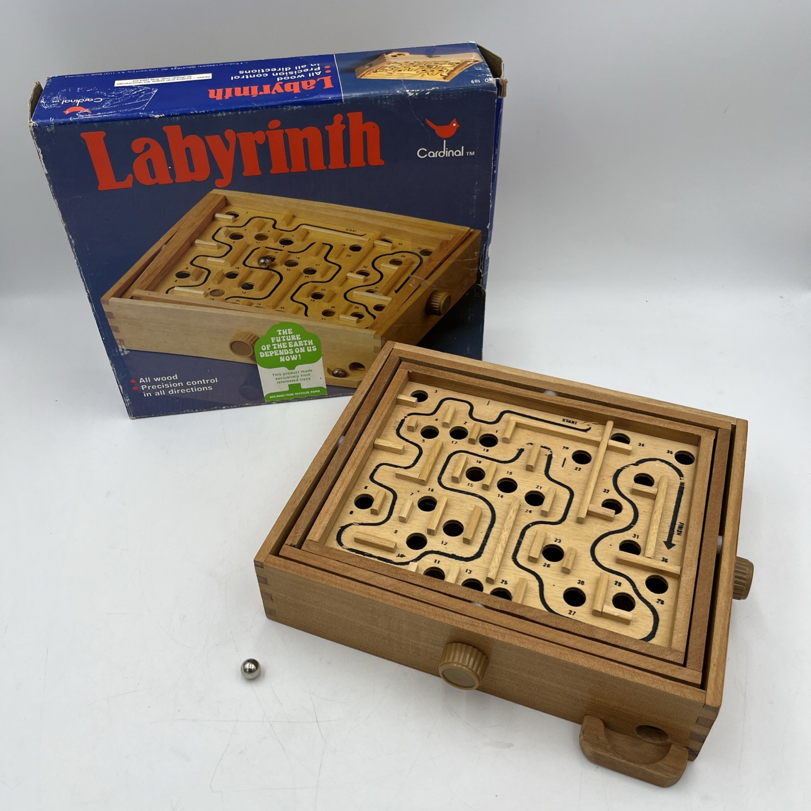 Vintage 1990’s Labyrinth Premiere Edition – Wooden Marble Game by Cardinal