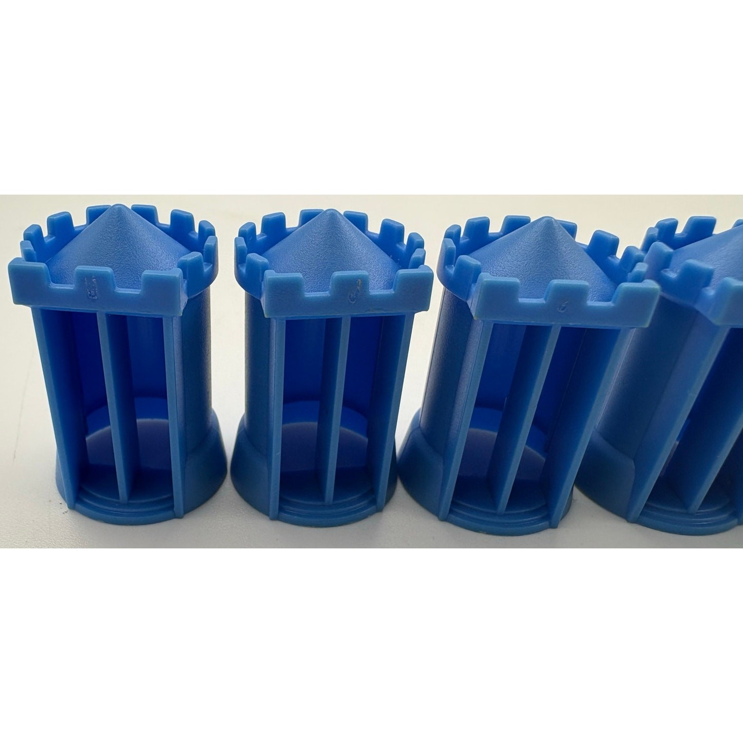 Ultimate Stratego 1997 Replacement Army Pieces Set of 5 Light Blue Parts Only
