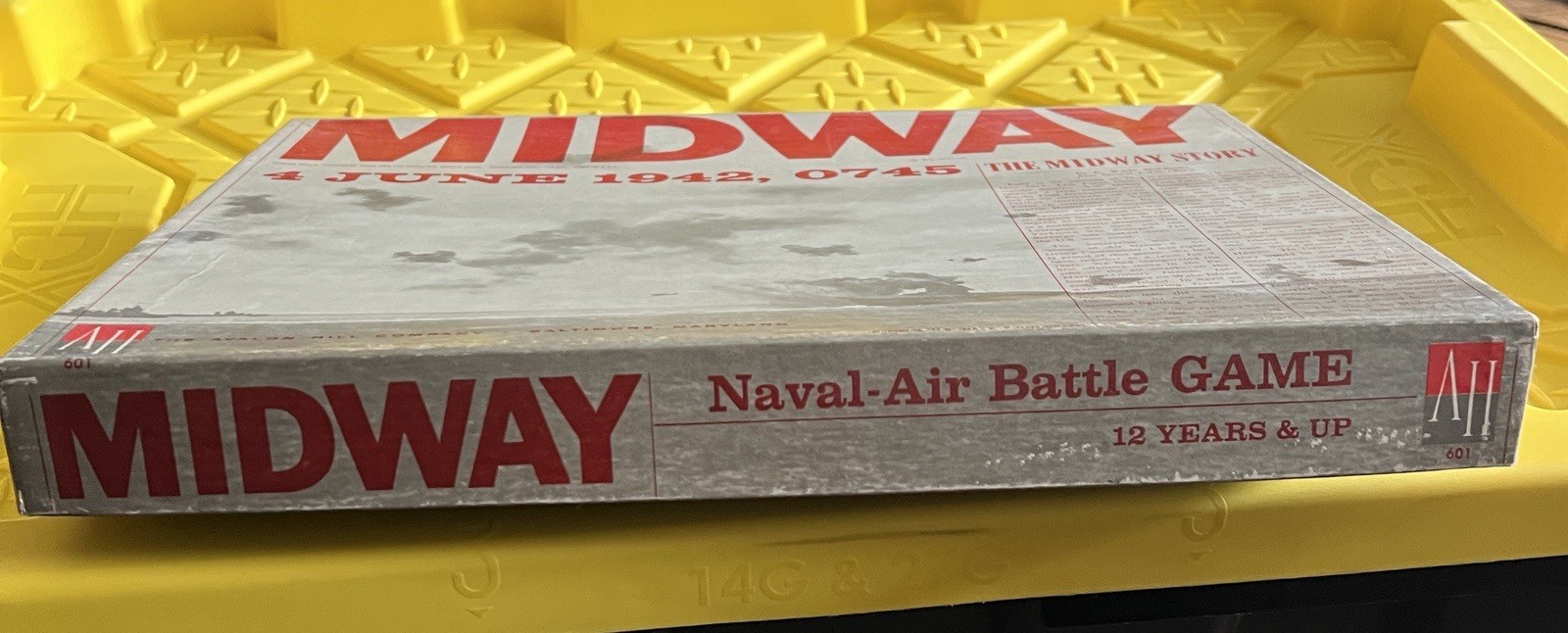 Midway Naval-Air Battle Game Avalon Hill 12 Years and Up (all punched)