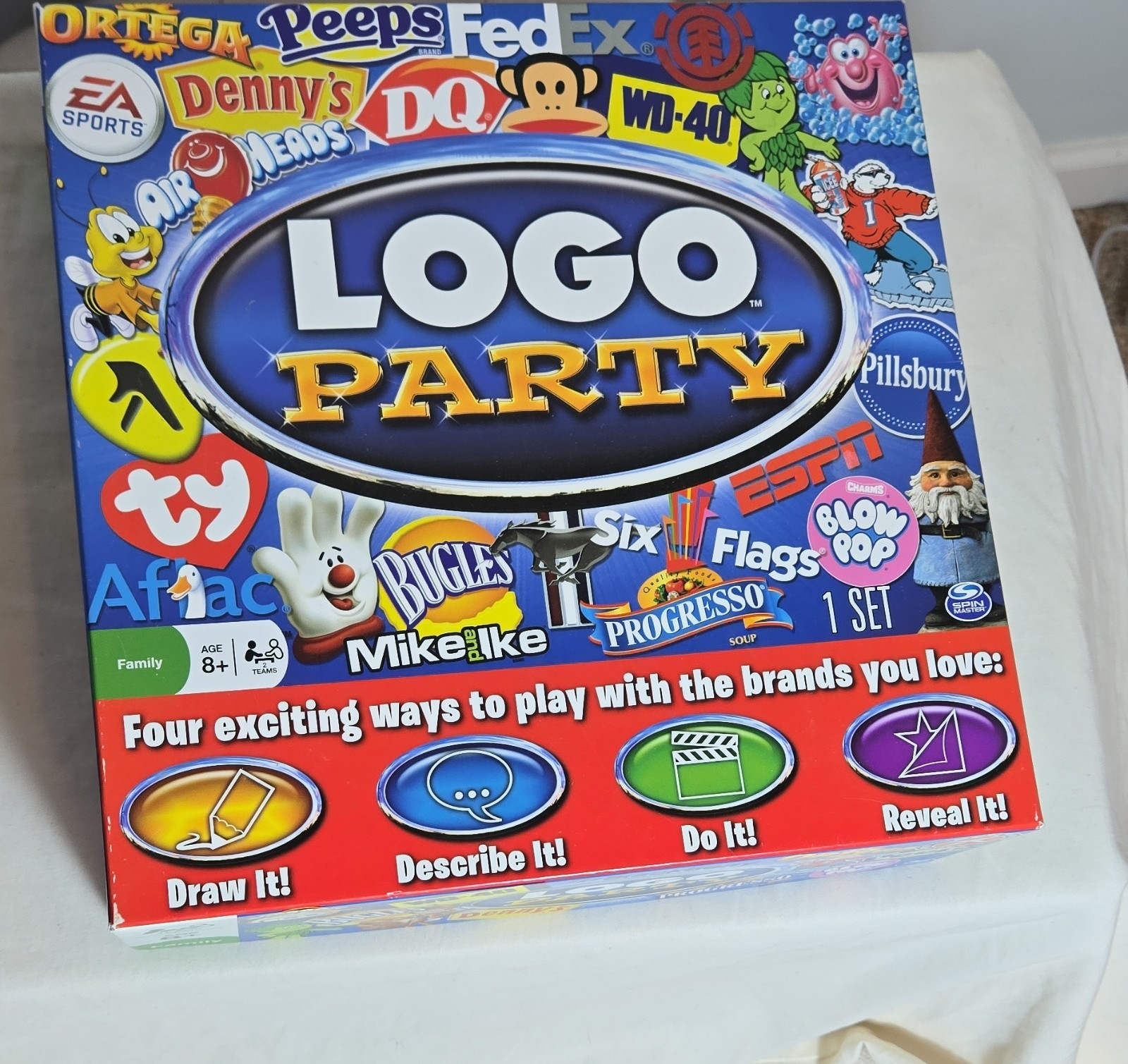 Spin Master Logo Party Board Game Brands Theme Reveal Draw Ages 8+ Complete