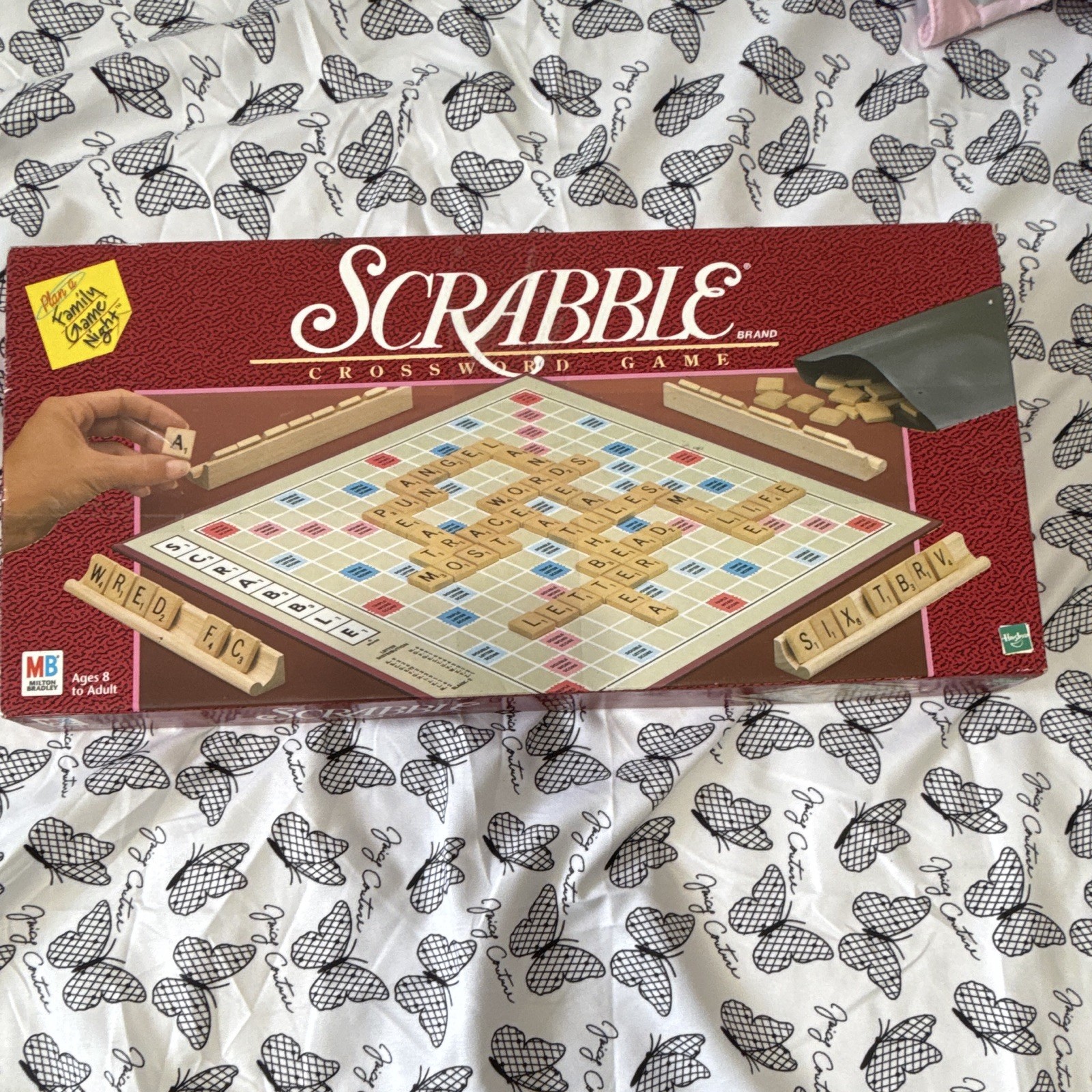 Hasbro Scrabble Crossword Board Game Complete 1998 Vintage MPN 4024 Ages 8+