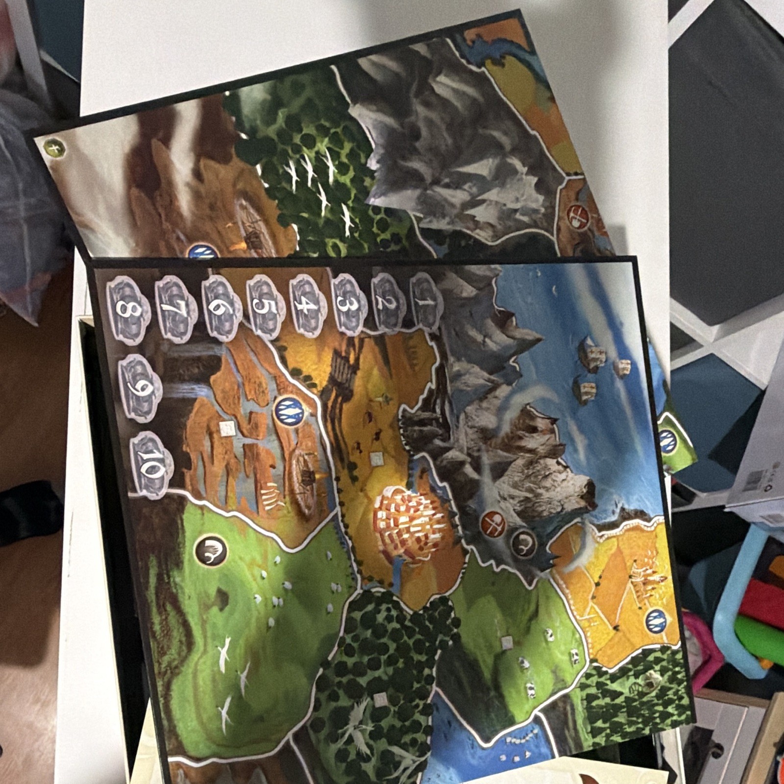 Days of Wonder Small World Fantasy Board Game w/ Dice, 2+ Players, 8+ (2010)