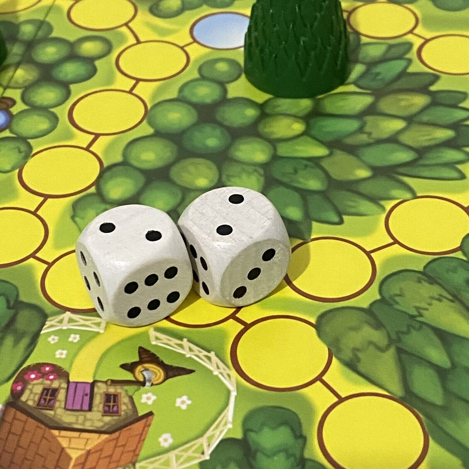 Ravensburger Enchanted Forest Game 2014 Complete
