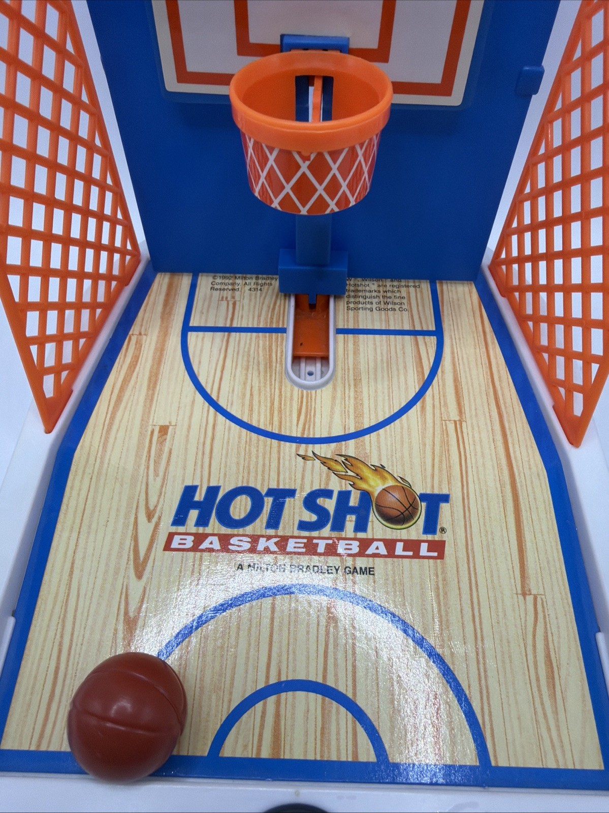 Vintage MB Milton Bradley Travel Hot Shot Basketball Game Complete working 1992