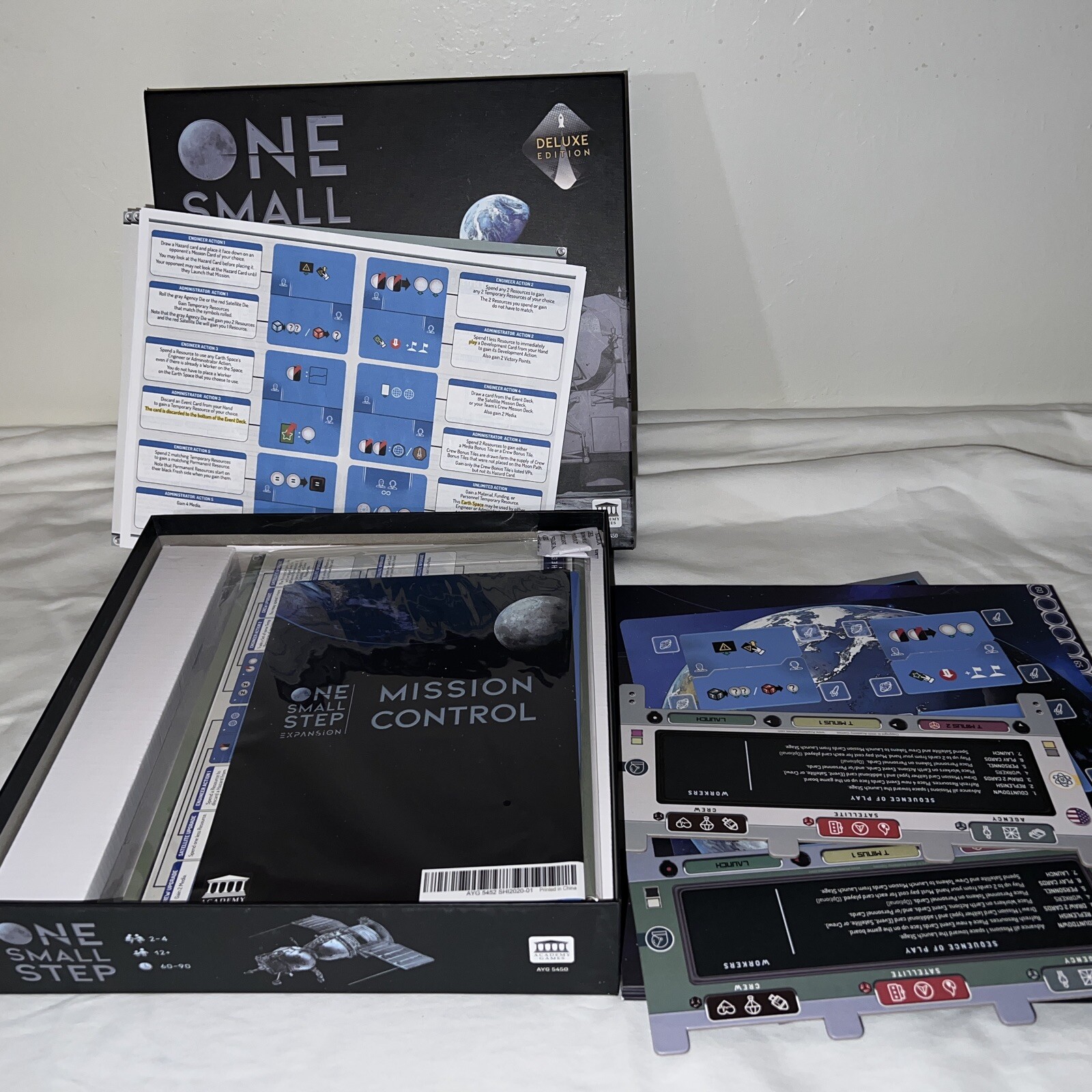 ONE SMALL STEP Board Game – Academy Games Open Box