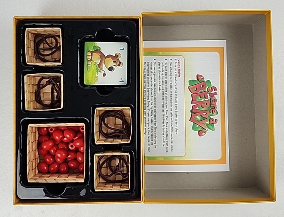✅ Share A Berry by Simply Fun Board Game Complete