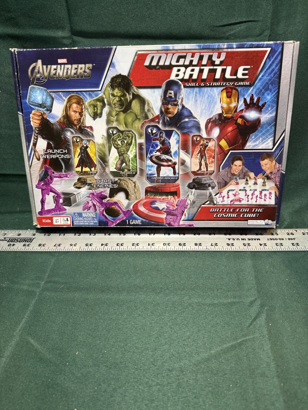 MARVEL AVENGERS MIGHTY BATTLE SKILL & STRATEGY GAME 2012 Complete