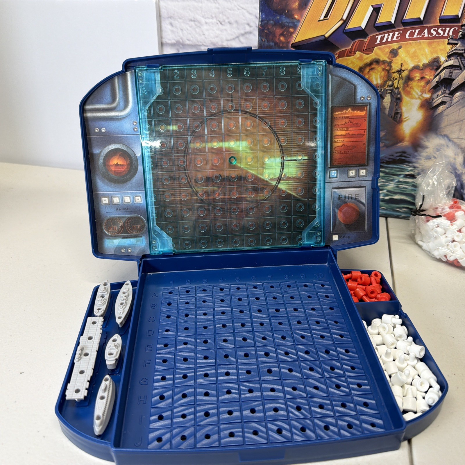 BATTLESHIP Strategy Game Milton Bradley Vintage 2002 You Sunk My Battleship
