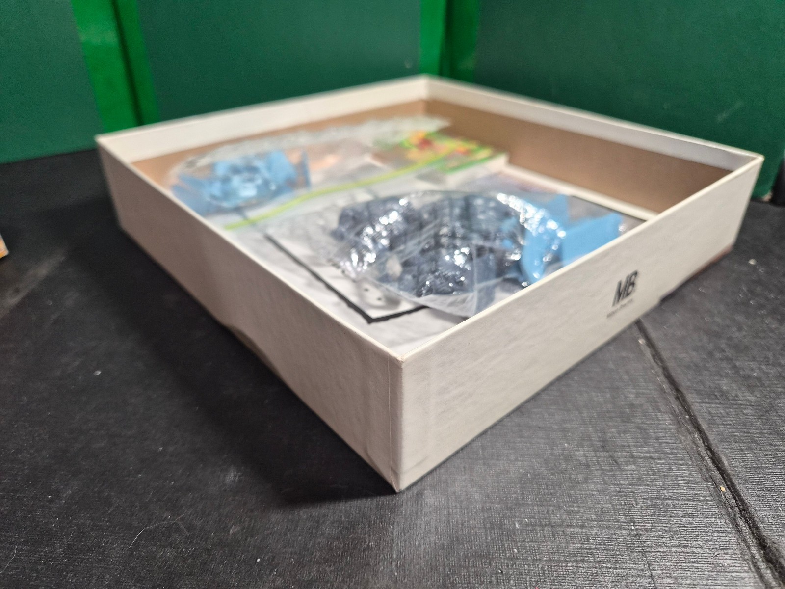 HeroQuest 1992 Quest Pack for the Elf Expansion Pack Complete Un Punched