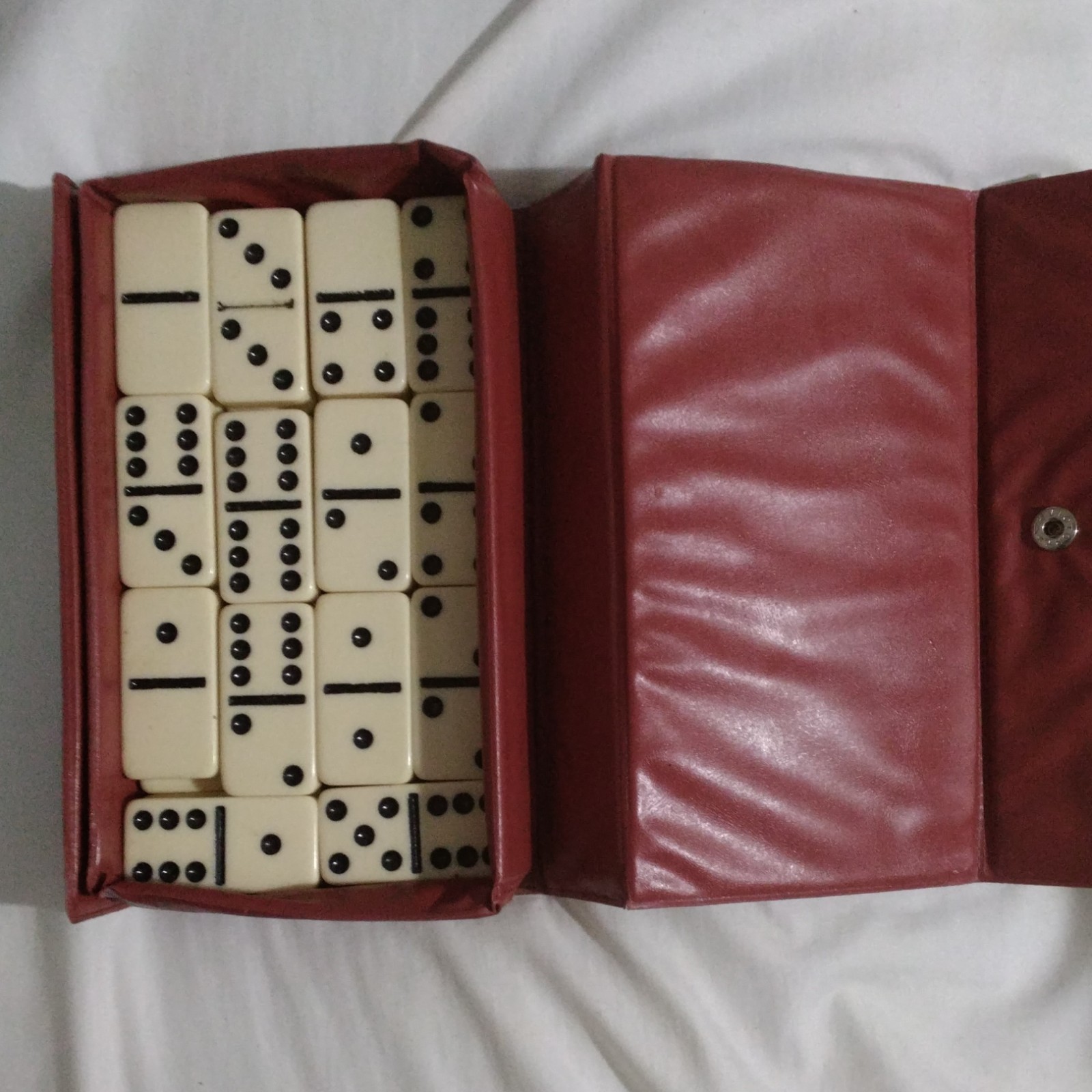 Cardinal Dominoes Complete Game Set w/ Red Travel Case, 2+ Players, Age 6+