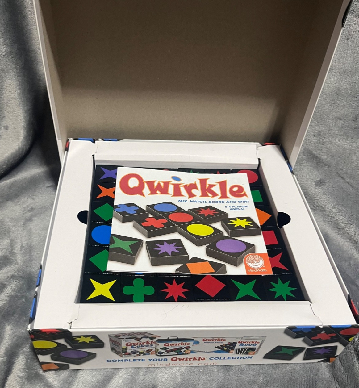 Qwirkle Board Game With All Pieces & Instructions Included -Excellent Condition