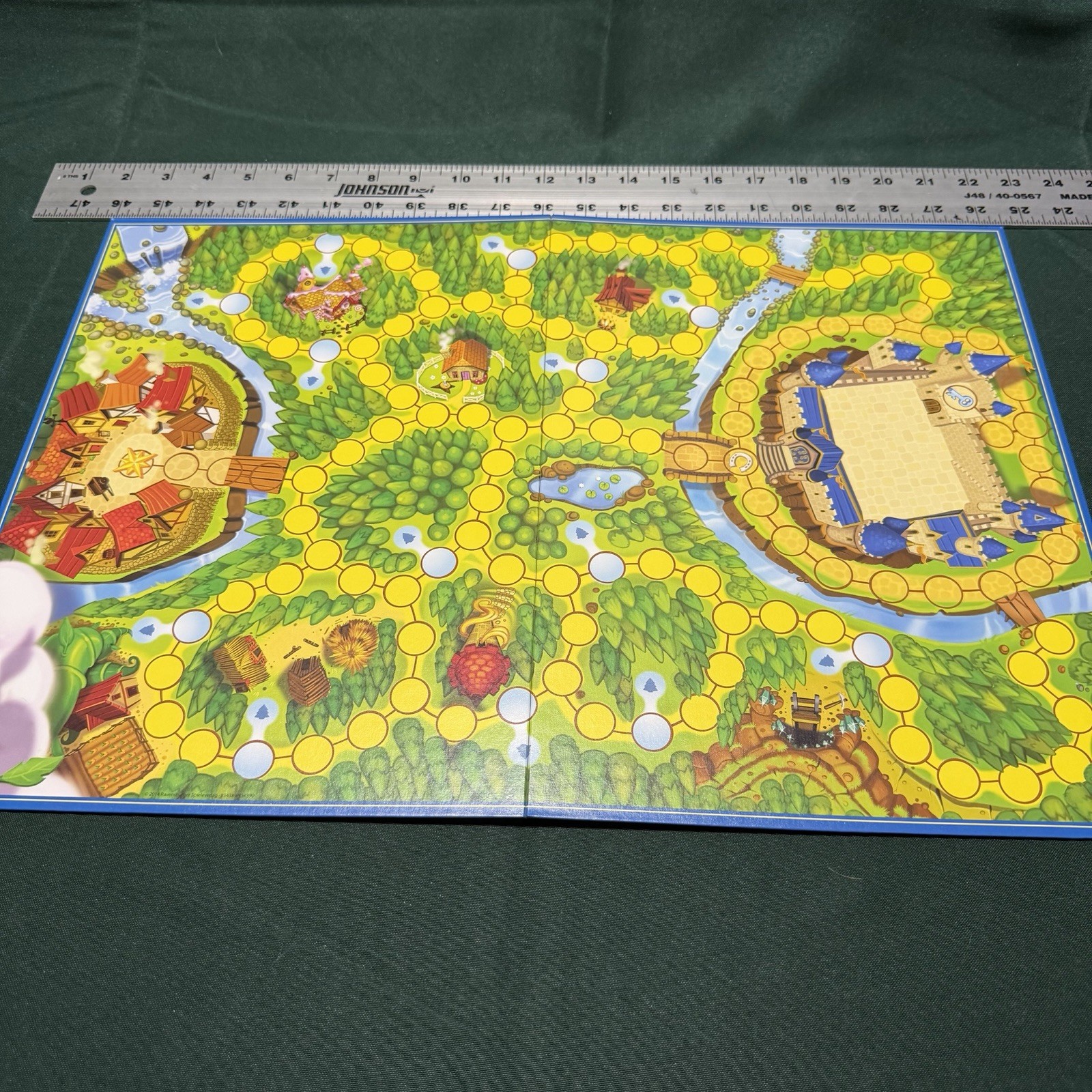 Enchanted Forest – Fairy Tale Board Game – New – Ships Free – Ravensburger 2014
