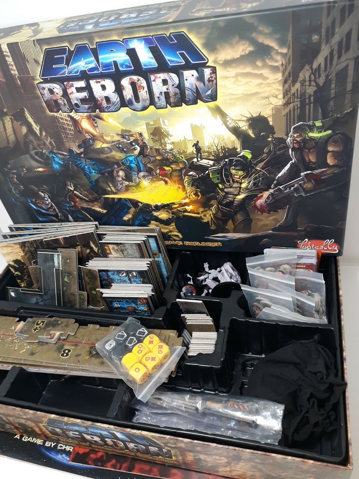 Earth Reborn Z-Man Board Game 100% Complete Z-Man Ludically