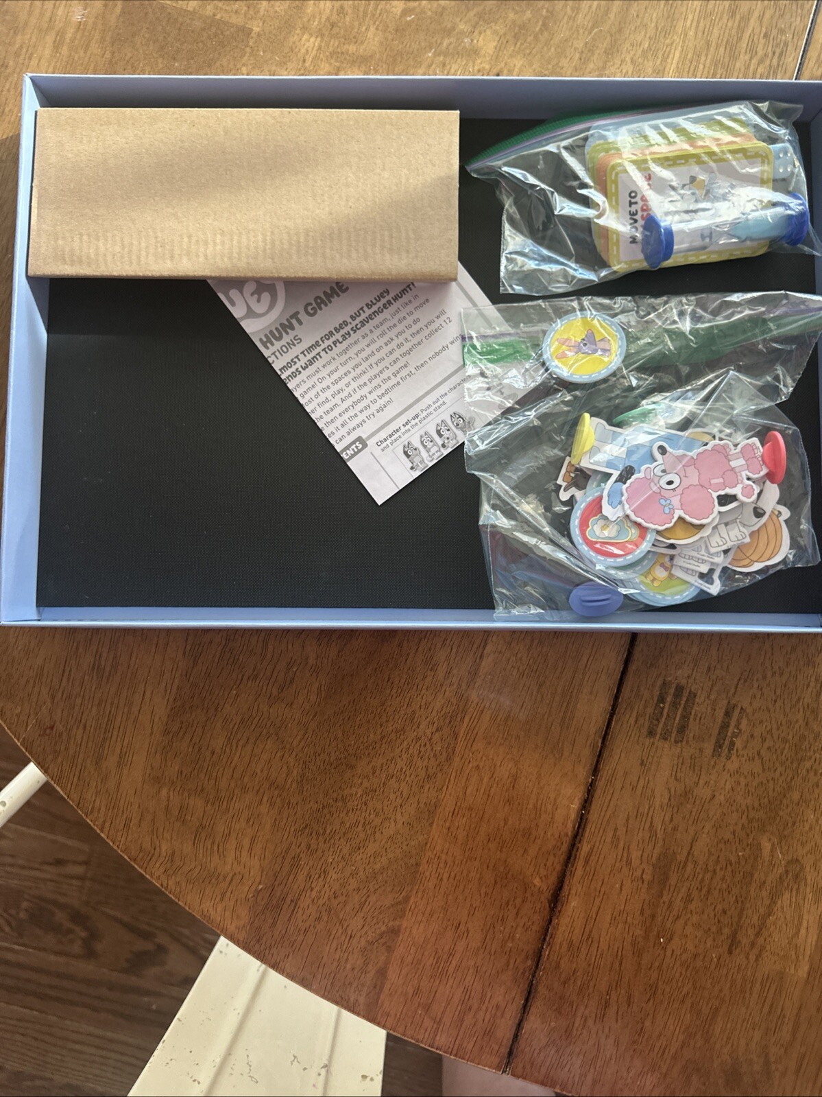 Bluey Scavenber Hunt Board Game Ages 3+