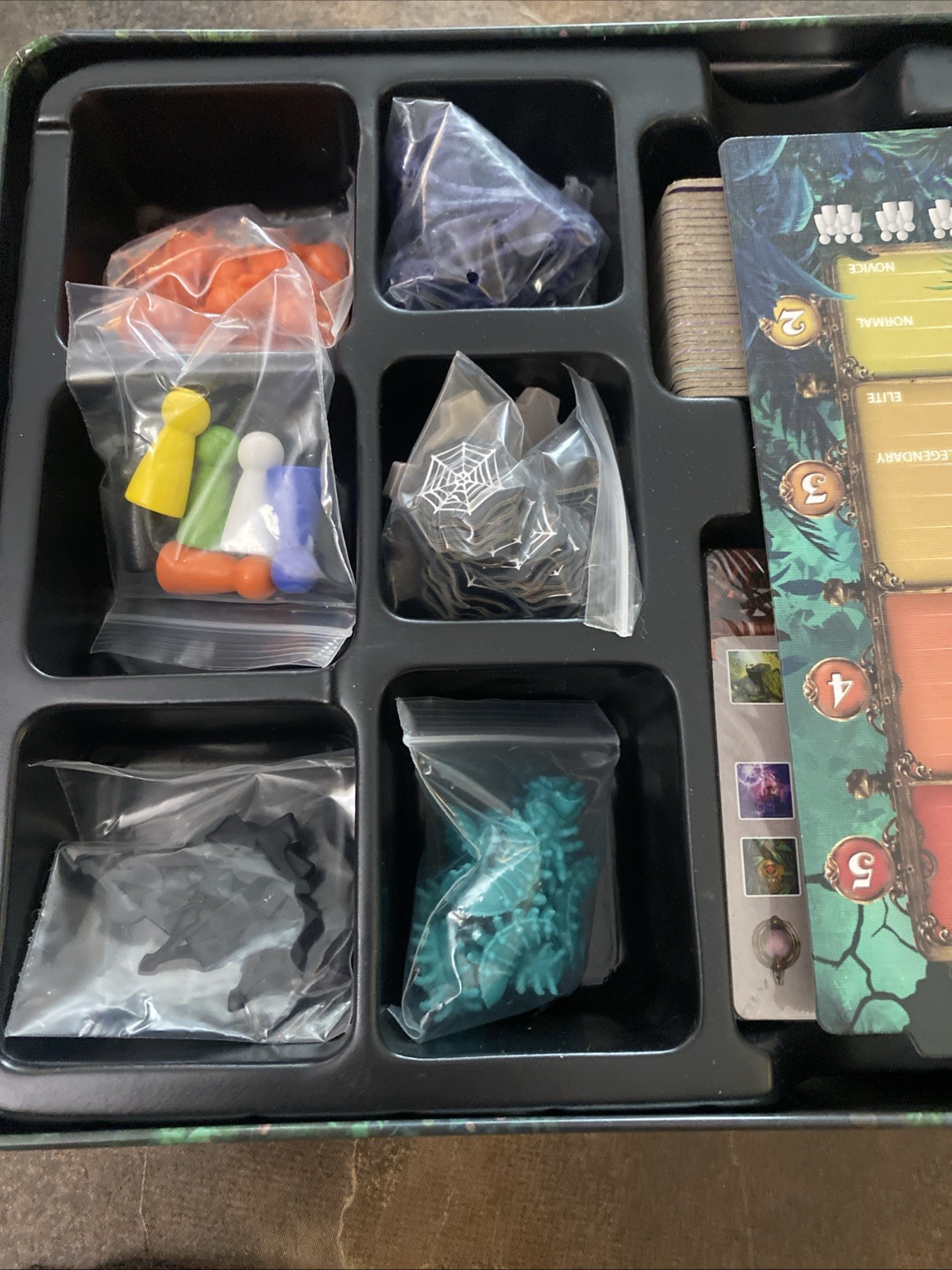 Gamewright – Forbidden Jungle – Survive The Wild