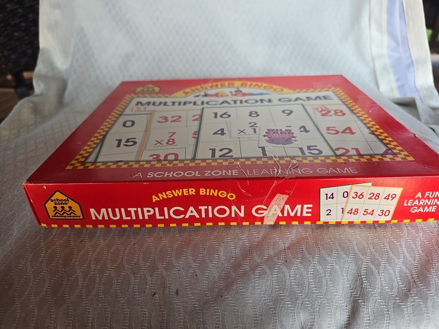 Vintage School Zone Publishing Co Answer Bingo Multiplication Game 1993