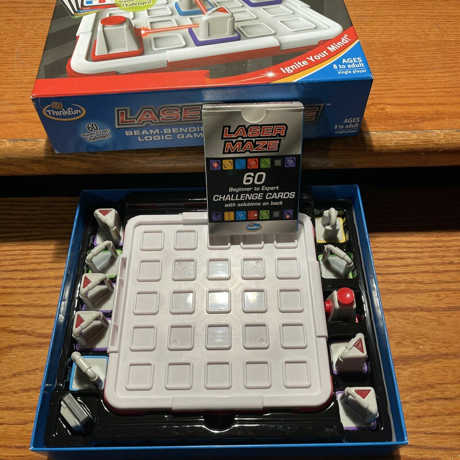 LASER MAZE Thinkfun Beam bending logic game Ignite your mind STEM 2012 GREAT