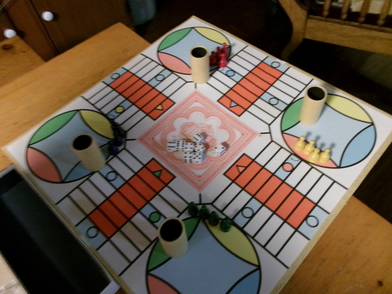 VINTAGE Deluxe Parcheesi COMPLETE Milton Bradley 1989 Classic Strategy