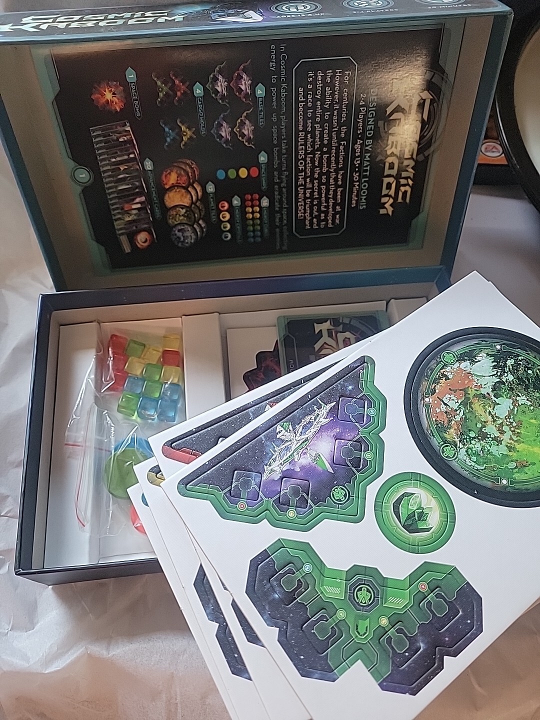 Cosmic Kaboom Board Card Game – 2016 Minion Games – New Open Box