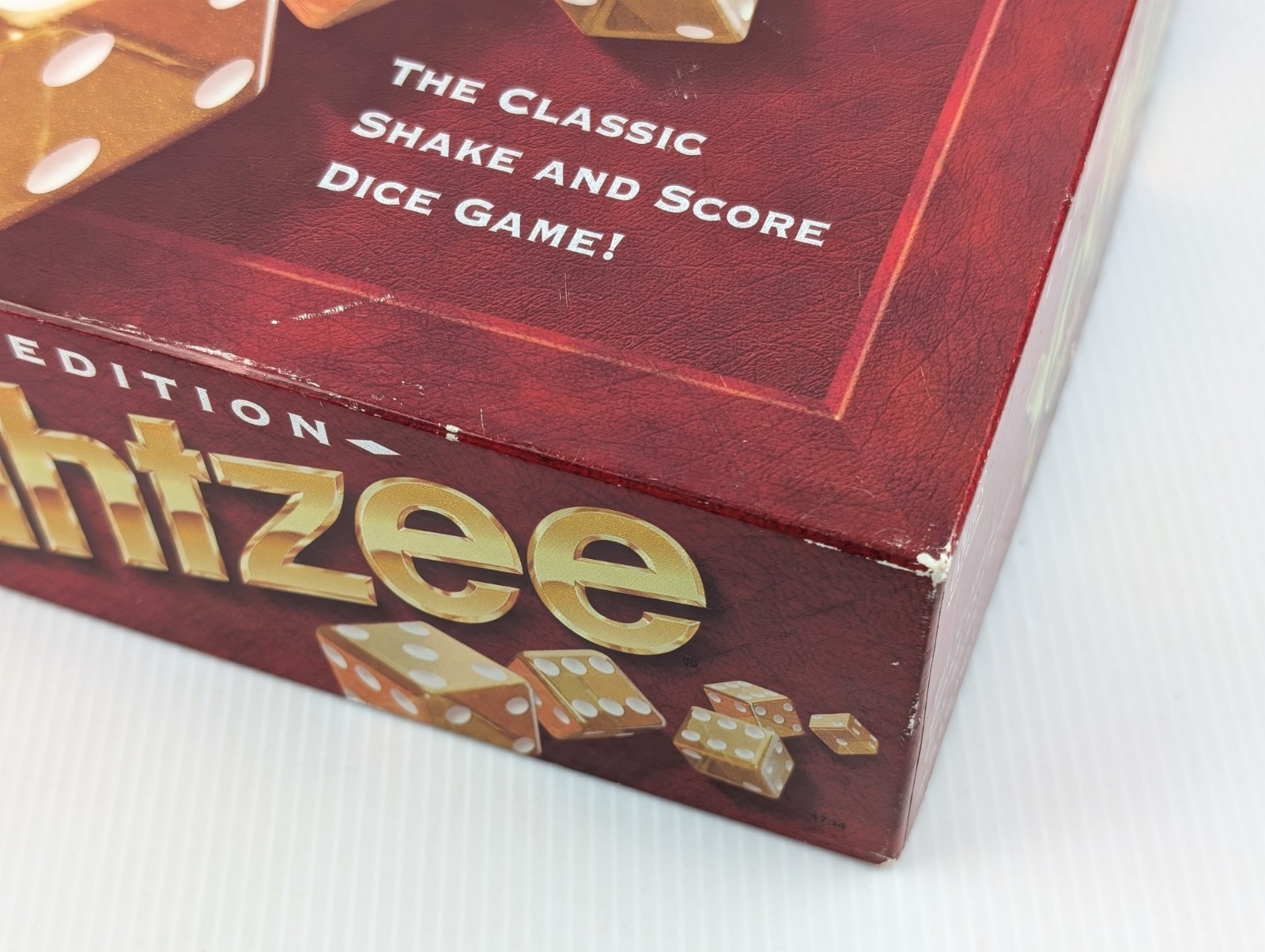 Vintage 1997 Yahtzee Deluxe Edition Gold Die 100% COMPLETE