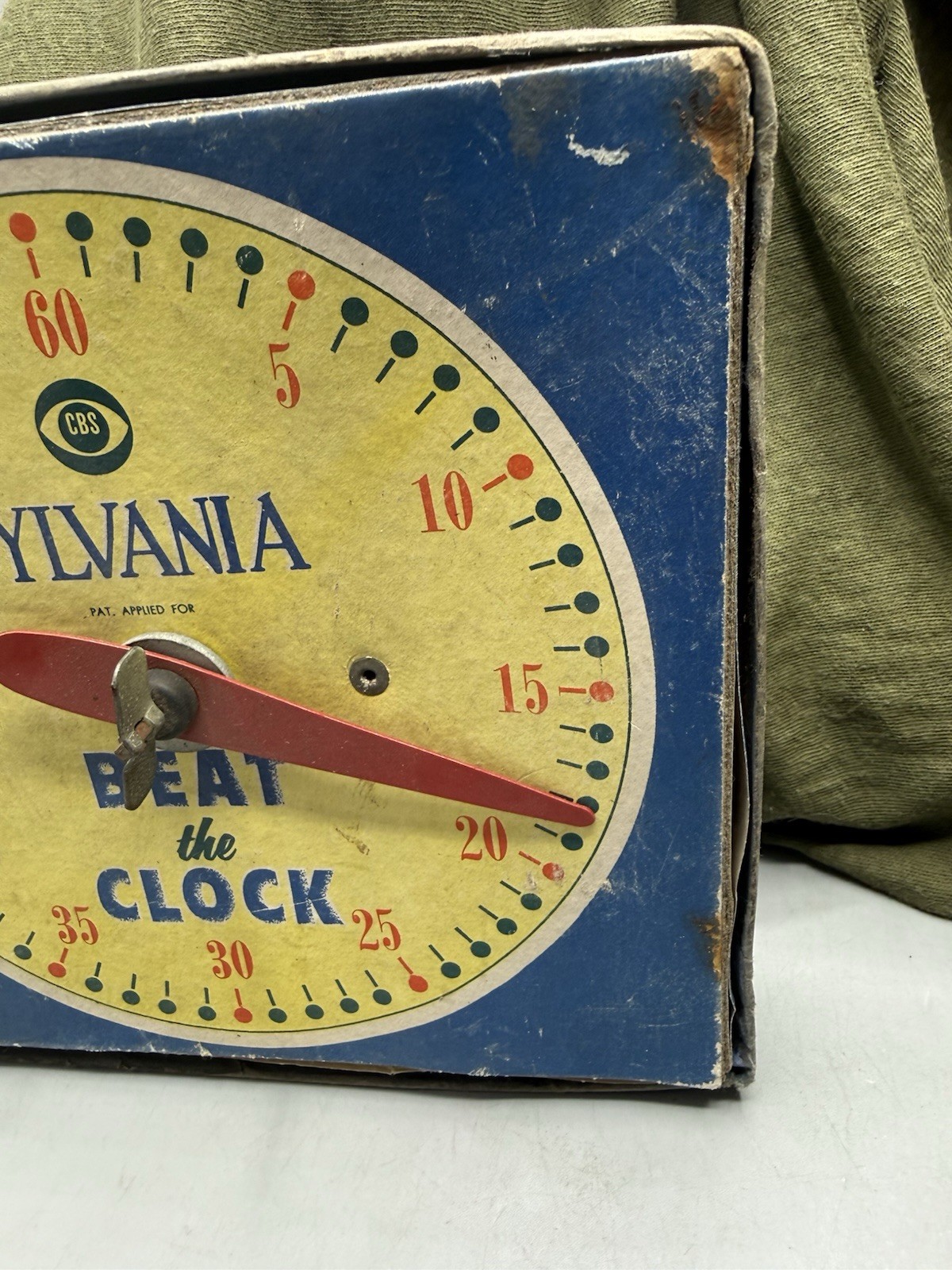Vintage “Beat the Clock” CBS Game Show Board Game Piece. Partially Working!