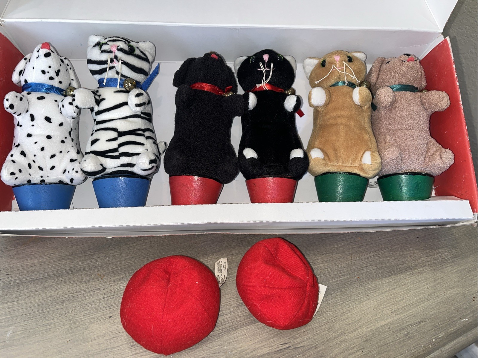 Vtg Schylling Bowling Pets Game 6 Colorful Plush Dogs/Cats RETRO Original Box