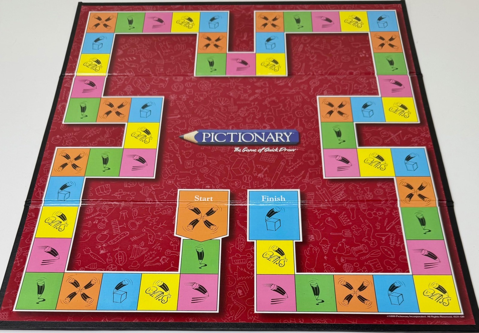 Pictionary 15th Anniversary Game – 2000 – 100% Complete