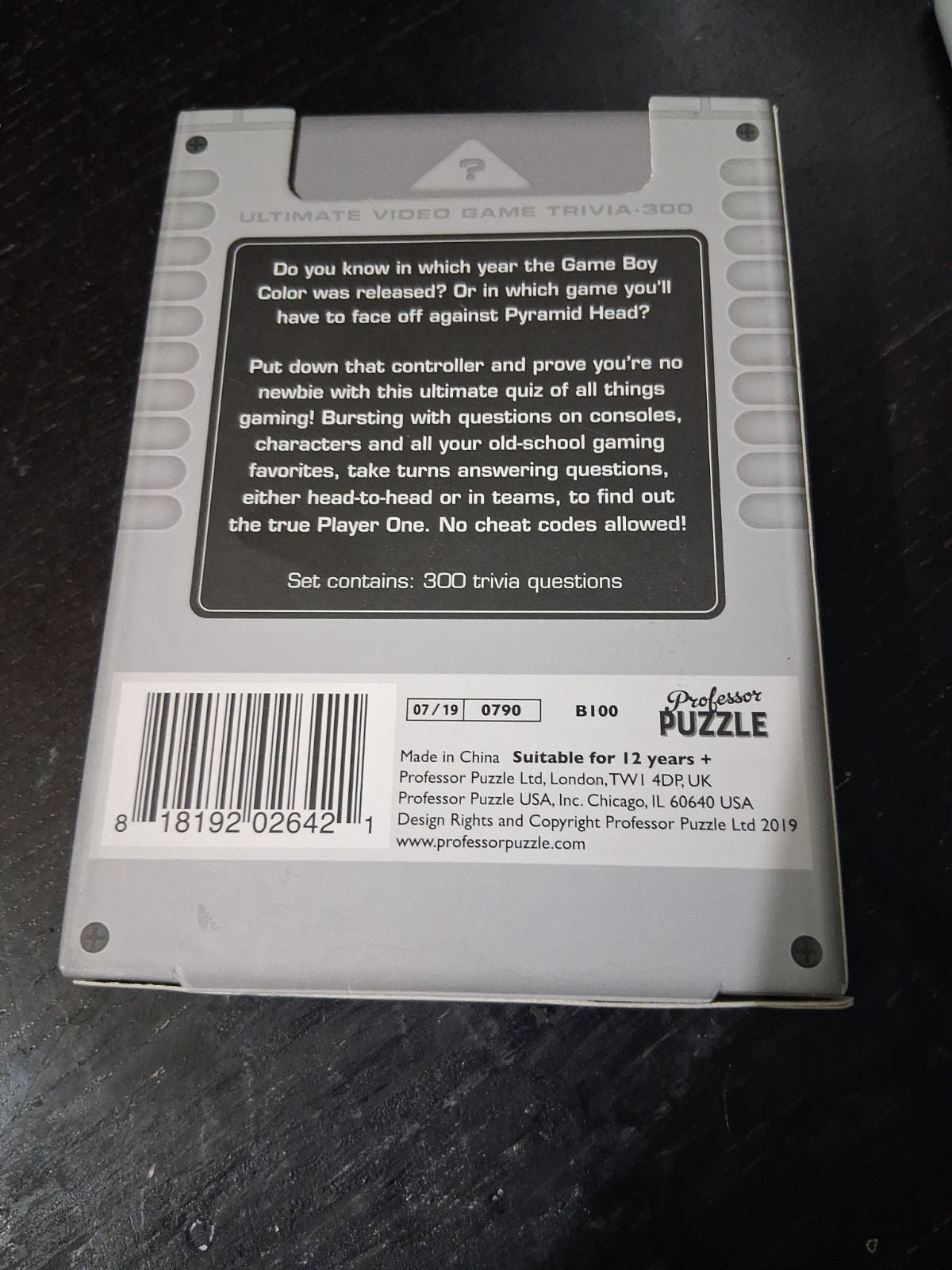 ULTIMATE VIDEO GAME TRIVIA Quiz Game By Professor Puzzle New Sealed In Plastic.