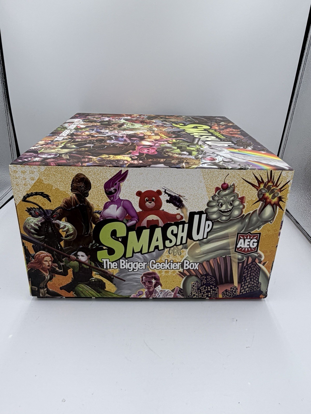 AEG: Smash Up – The Bigger Geekier Box COMPLETE + 3 Expansions 19 Factions