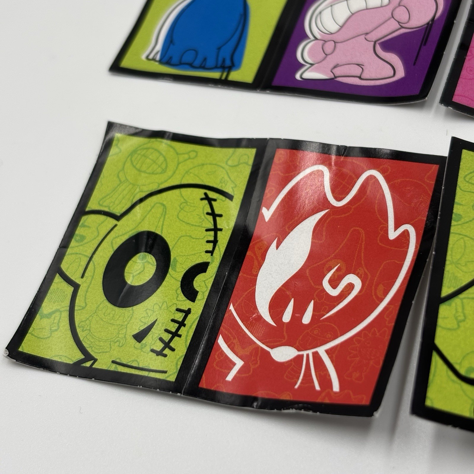 Amazing Graphics Stickers – European Turkey release Urban Toys Gogos Crazy Bones