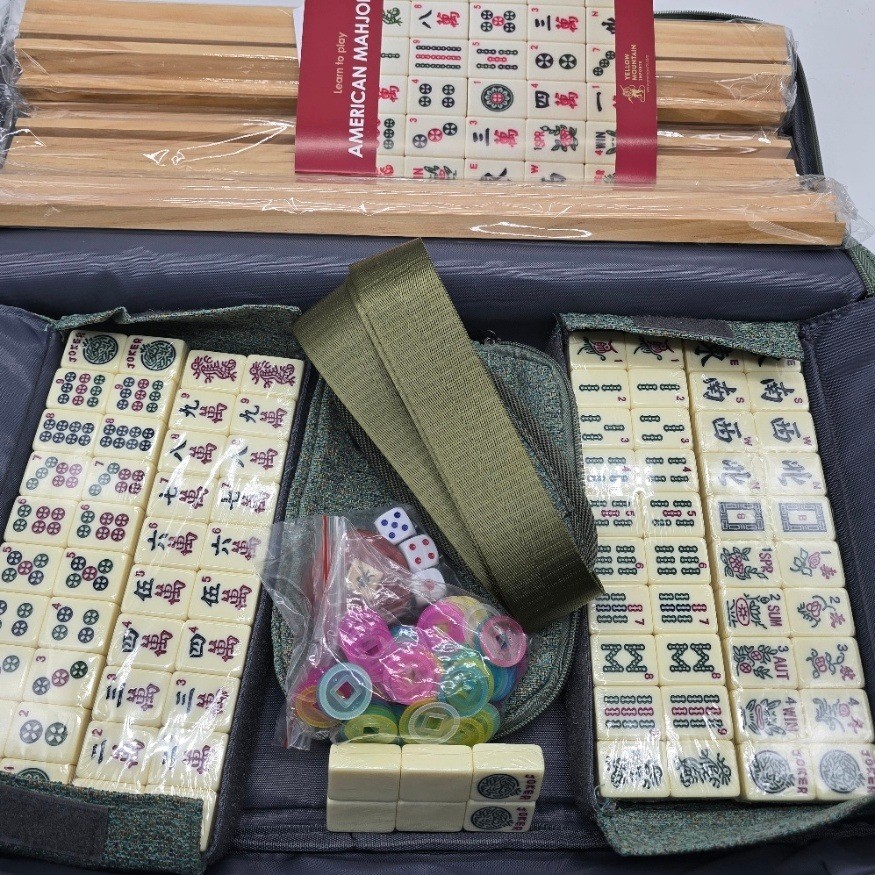 Yellow Mountain Imports American Mahjong Set Heather 166 Tiles Soft Case Racks