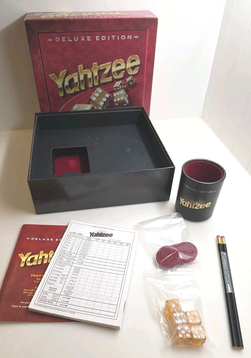Yahtzee DELUXE Edition 100% COMPLETE Game Milton Bradley Vintage 1997