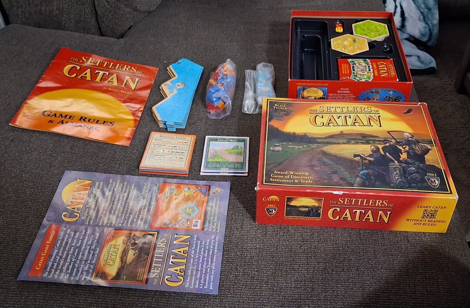 The Settlers of Catan 4th Edition Mayfair Games 2007 #3061 ALMOST COMPLETE READ