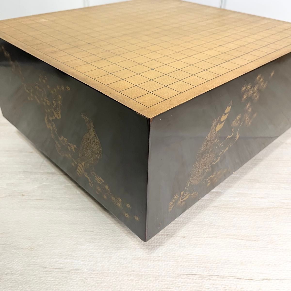 Vintage Go Board IGO Game Black Lacquer Finish Gold Maki-e Legs Luxury Japan