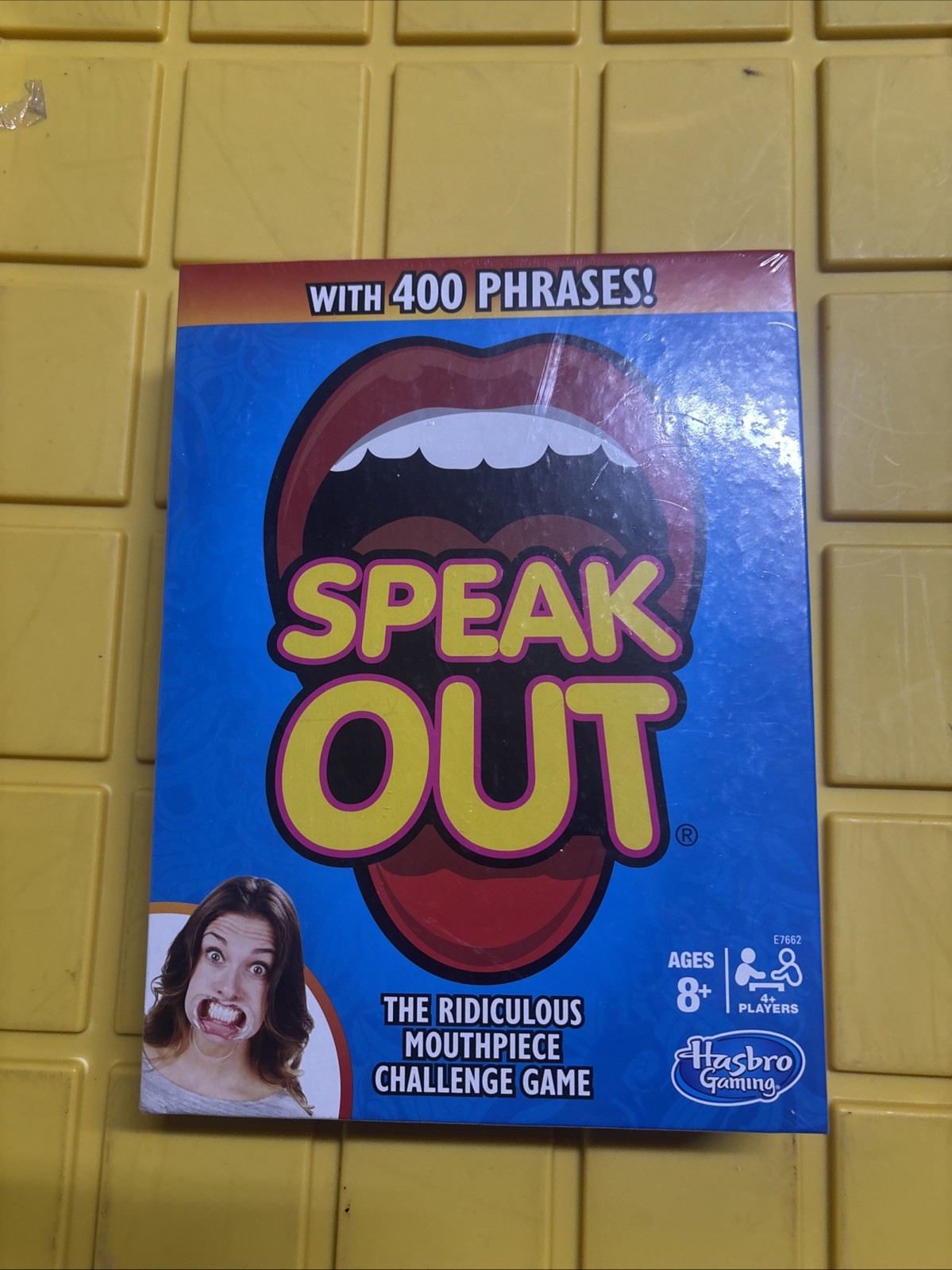 Hasbro Speak Out Family Party Guessing Game 4+ Players 8+ Years New Sealed