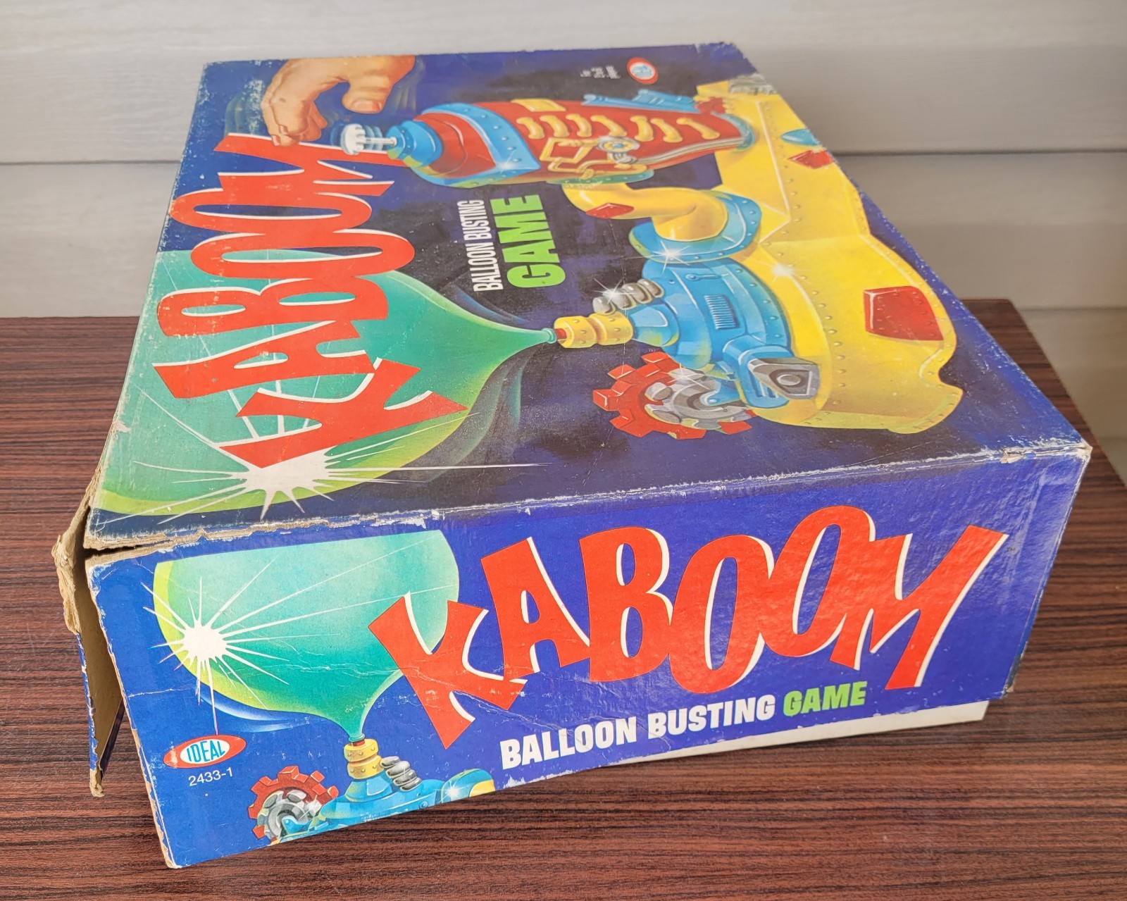 Vintage KABOOM 1966 Game Ideal Complete with new ballons