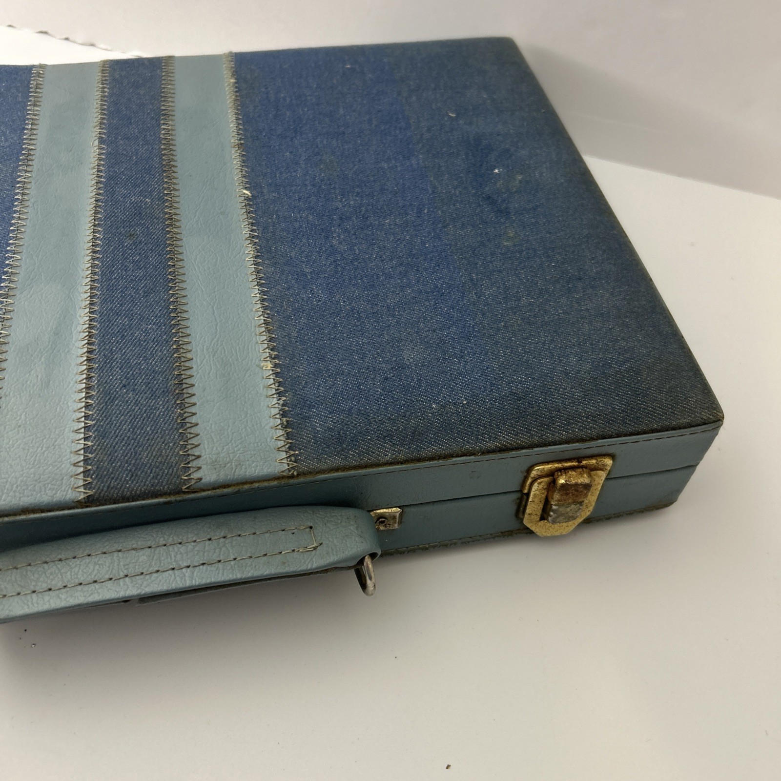 Vintage Backgammon Set Blue Corduroy Case Blue White Bakelite Chips 15” X 20”