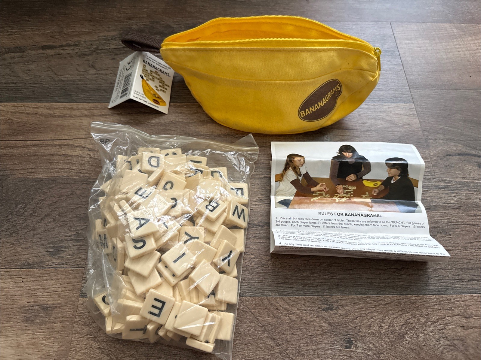 NEW Bananagrams Game Crossword Word Play Complete W/Tiles Zip Bag Instructions