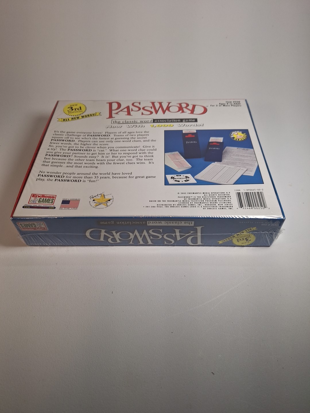 Password 3rd Edition – Endless Games 2001 Word Association Party Family- Sealed
