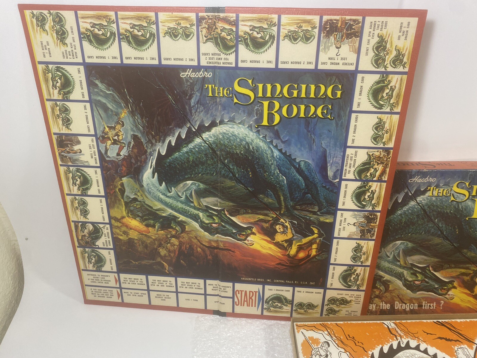 1962 THE SINGING BONE DRAGON BOARD GAME HASBRO HASSENFELD BROS FANTASY BOARD GAM