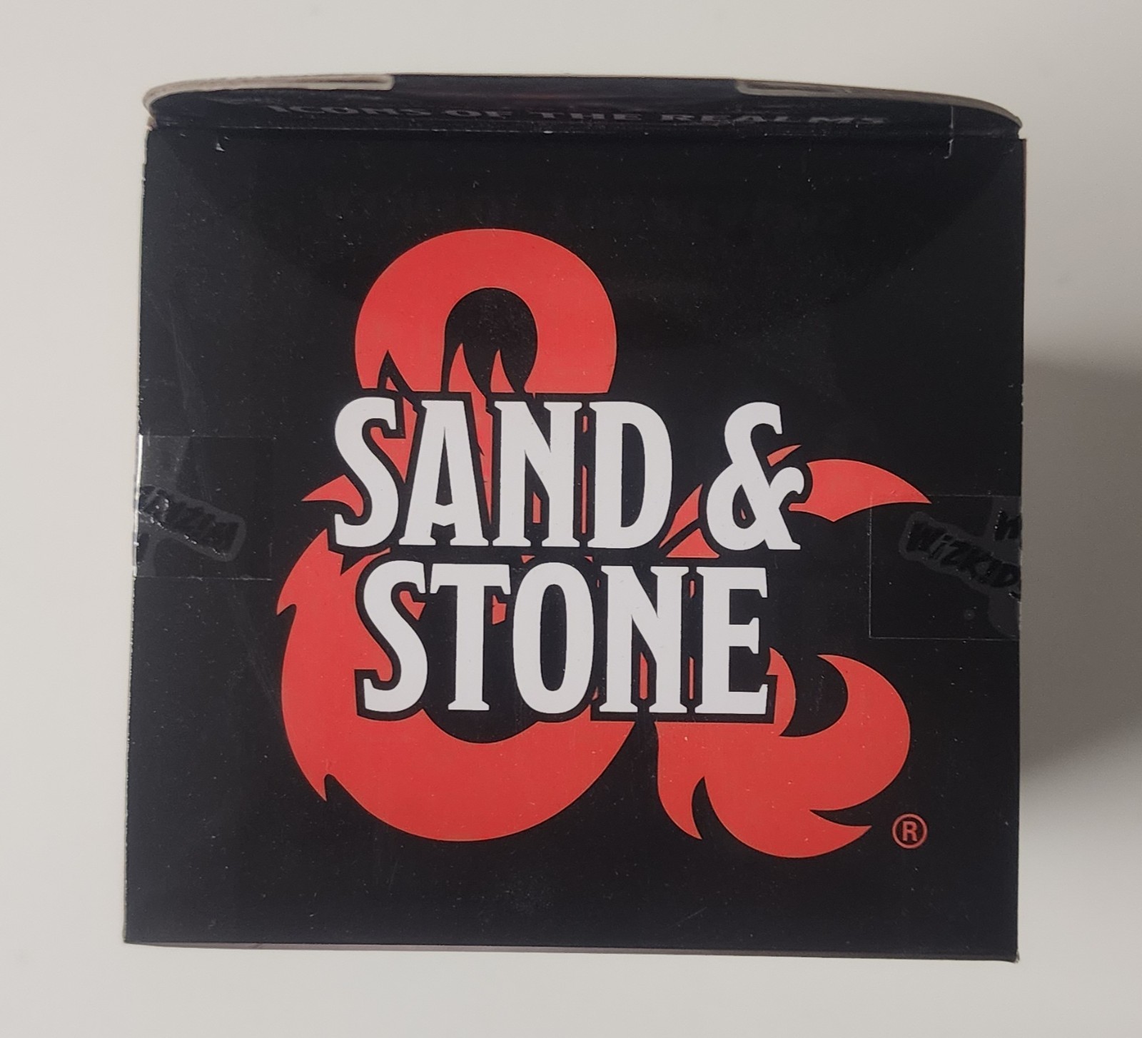 Dungeons & Dragons: Icons of the Realms: Set 26 Sand & Stone Booster Single Pack