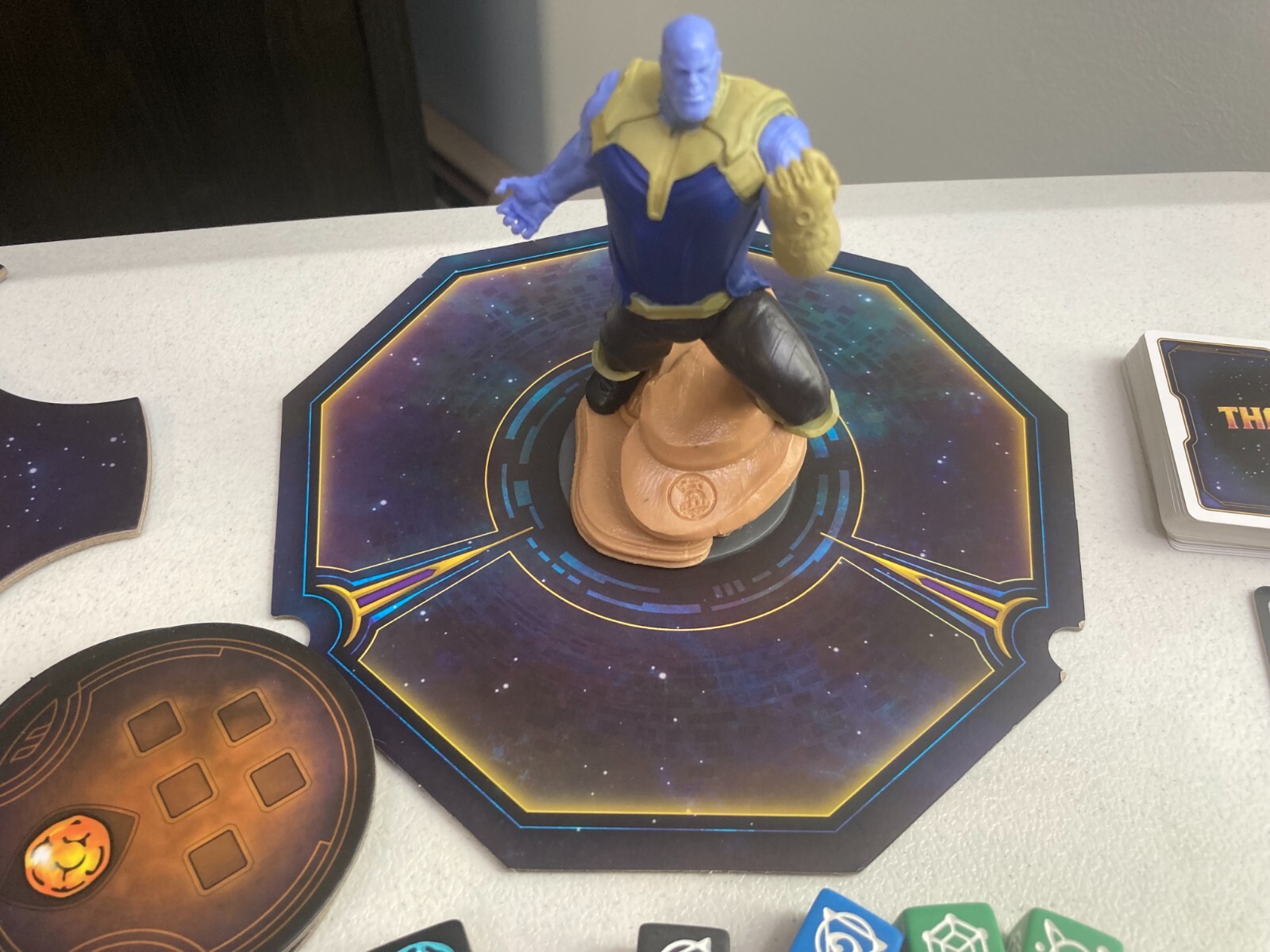 THANOS RISING Marvel Studios Avengers Infinity War Board Game USApoloy Movie