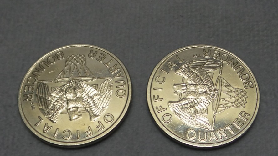2-Shot Foul Quarter Bouncers coin game Basketball half-court MANCAVE-USED (READ)