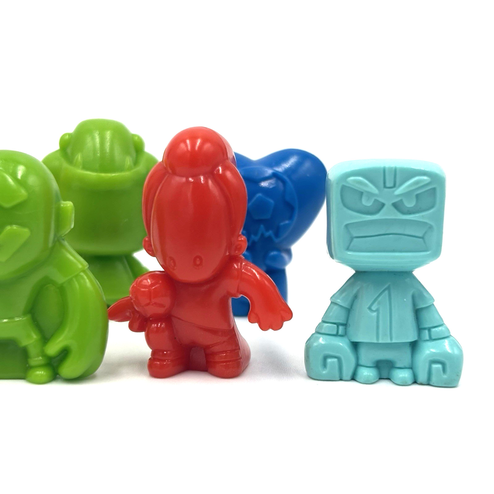 Lot of South American Fut Foot Gogos Crazy Bones Panini World Cup FIFA Soccer