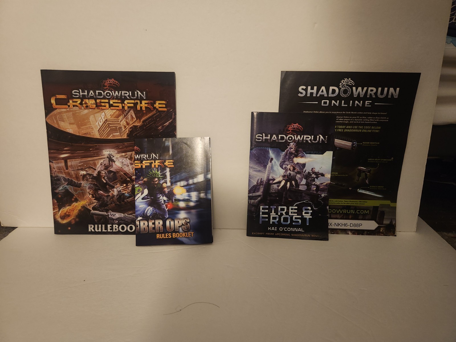 Shadowrun Crossfire Cooperative Deck-Building Fully Sleeved Complete Preowned
