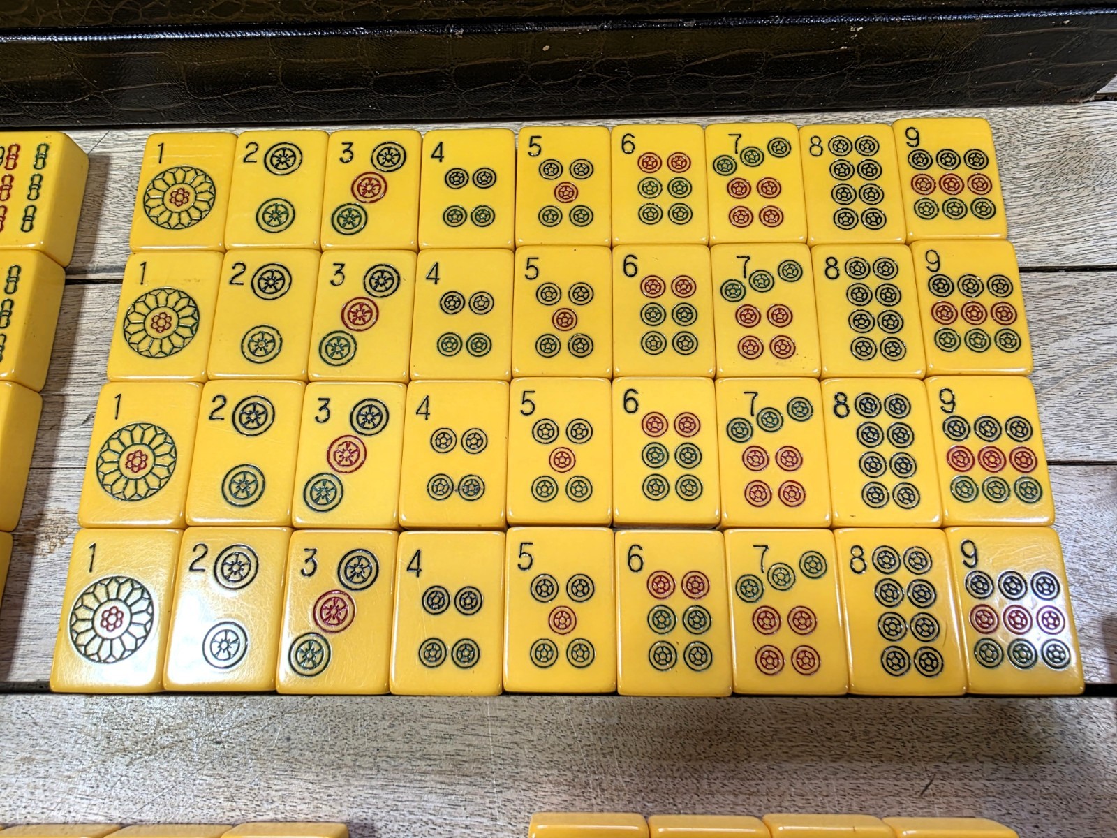 Vintage Cardinal Mahjong Set 144 Bakelite Tiles 4 Trays Rare Outstanding set!